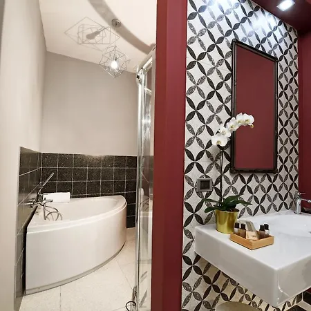 Hotel Panoramic Garassino - Country And Fine Restaurant Treiso