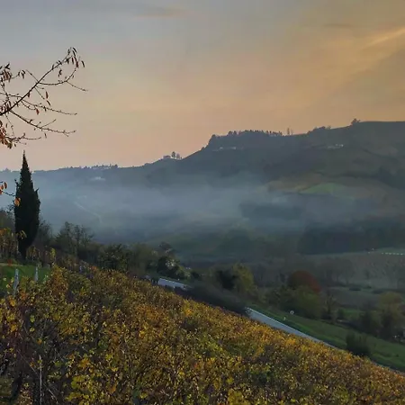 Panoramic Garassino - Country And Fine Restaurant Treiso
