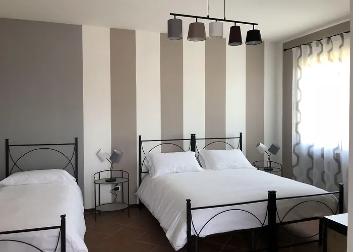 Panoramic Garassino - Country And Fine Restaurant מלון טרייזו